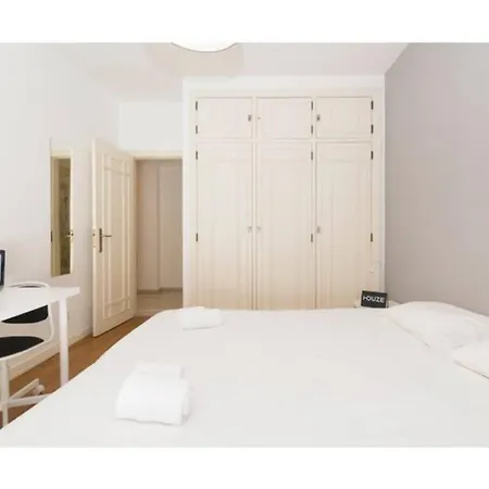 Houze_flat Near The With Terrace דירה